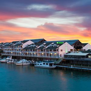 Holiday Inn & Suites Clearwater Beach S-Harbourside